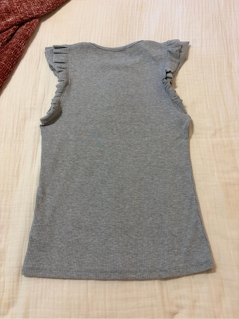 Philosophy Heather Gray Ribbed Ruffle Tank - Picture 2 of 8